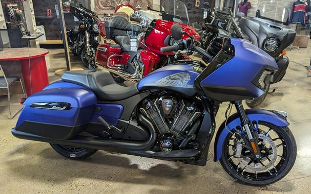 New 2024 INDIAN MOTORCYCLE CHALLENGER DARK HORSE SPIRIT BLU SMK