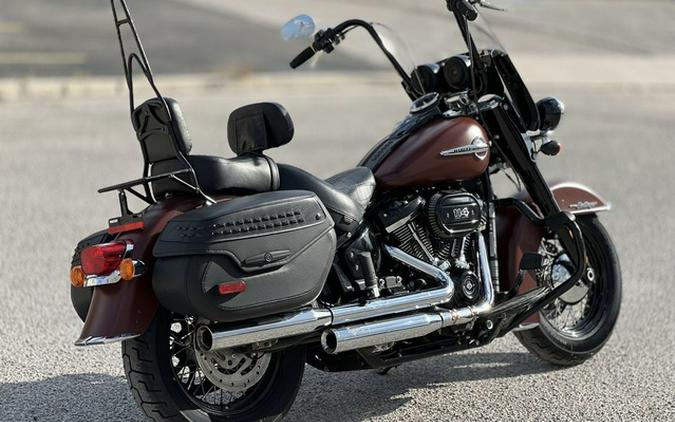 2018 Harley-Davidson FLHCS - Softail Heritage Classic 114