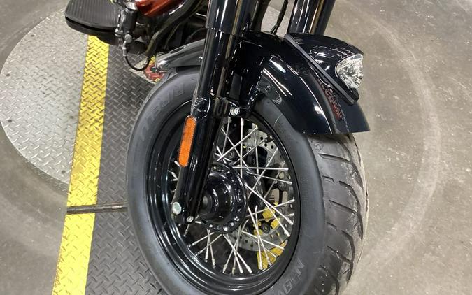2022 Indian Motorcycle® Super Chief® Limited Black Metallic