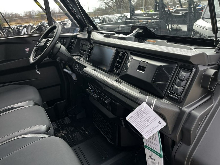 2026 Can-Am Defender MAX Limited HD11