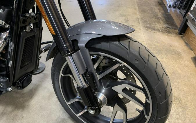 Harley-Davidson® Sport Glide® 2021 FLSB Gauntlet Gray Metallic