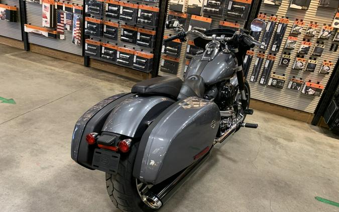 Harley-Davidson® Sport Glide® 2021 FLSB Gauntlet Gray Metallic