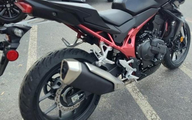 2026 Honda CB750 Hornet E-Clutch