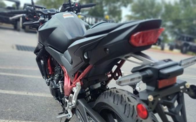 2026 Honda CB750 Hornet E-Clutch