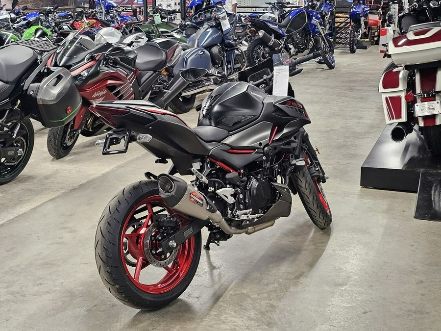 2025 Kawasaki Z500 SE ABS