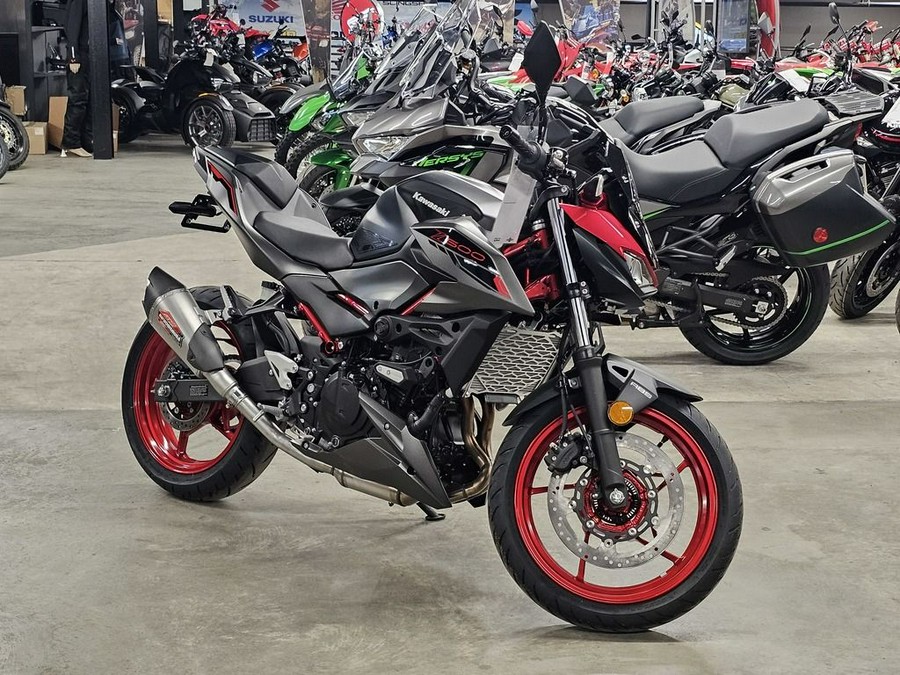2025 Kawasaki Z500 SE ABS
