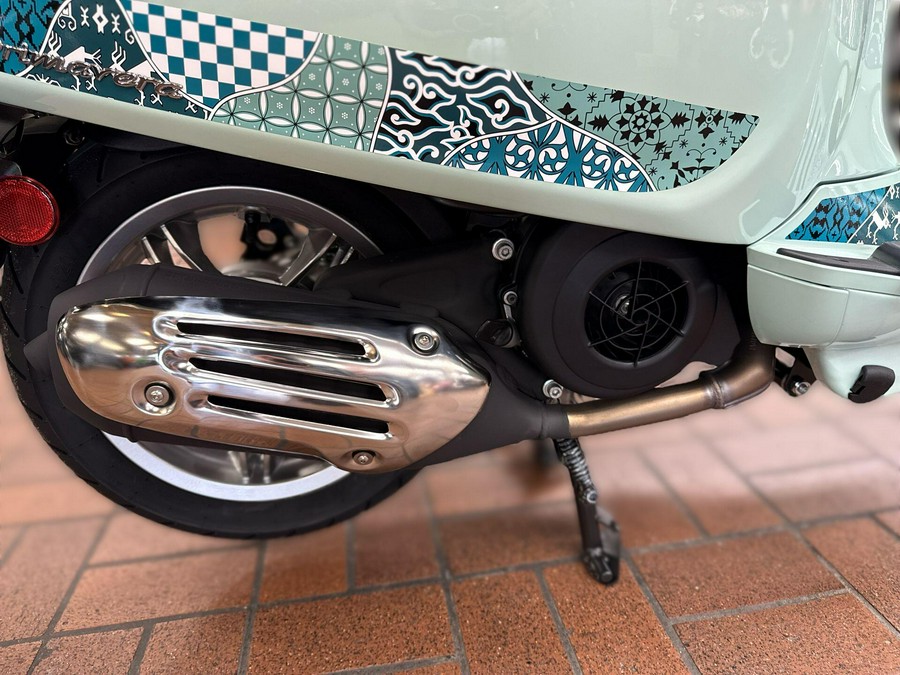 2025 Vespa PRIMAVERA 150 BATIK