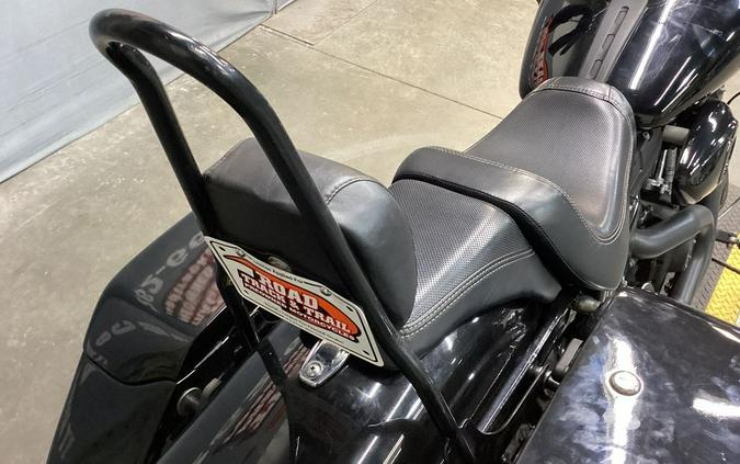 2015 Harley-Davidson® FXDF - Dyna® Fat Bob®