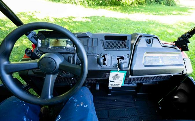 2026 Pioneer 700 - Honda