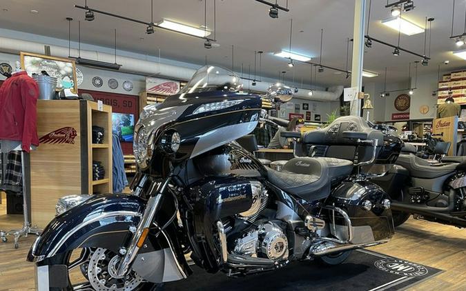 2025 Indian Roadmaster Elite Springfield Blue Candy