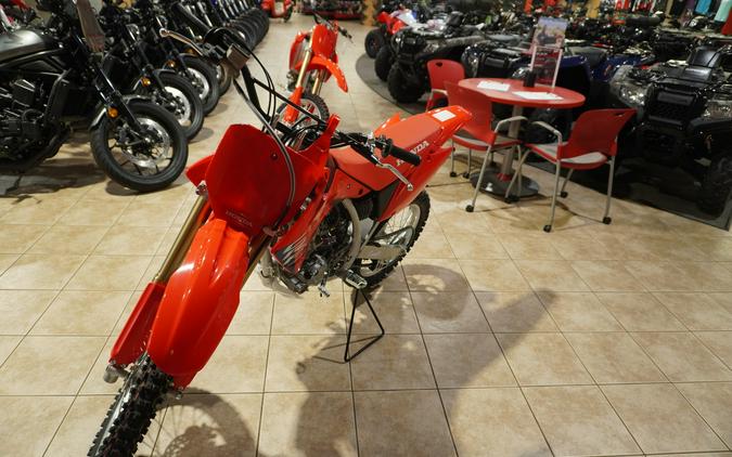 2026 CRF150RBT - Honda