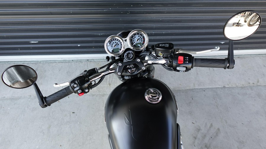 2025 Triumph Bonneville T120