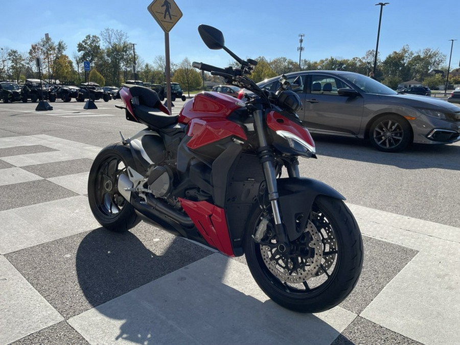 2025 Ducati Streetfighter V2