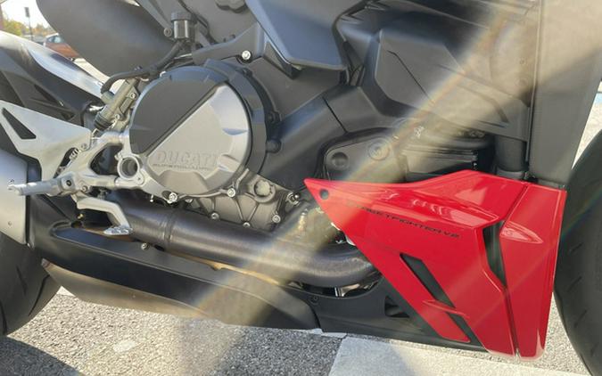 2025 Ducati Streetfighter V2