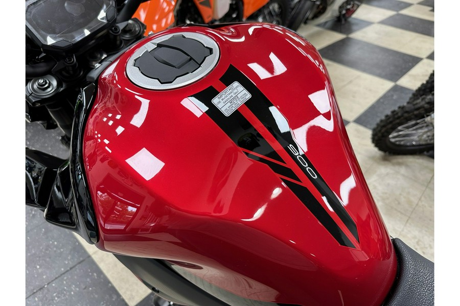 2024 Kawasaki Z900 ABS - Candy Persimmon Red/Ebony