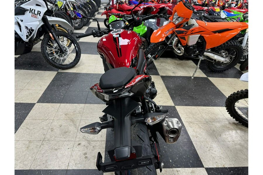 2024 Kawasaki Z900 ABS - Candy Persimmon Red/Ebony