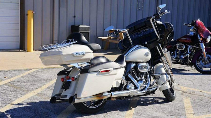 2022 Harley-Davidson FLHXS - Street Glide Special