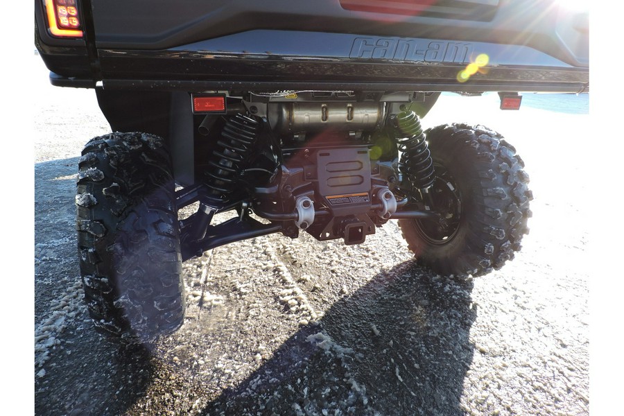 2026 Can-Am Defender MAX XT CAB HD11