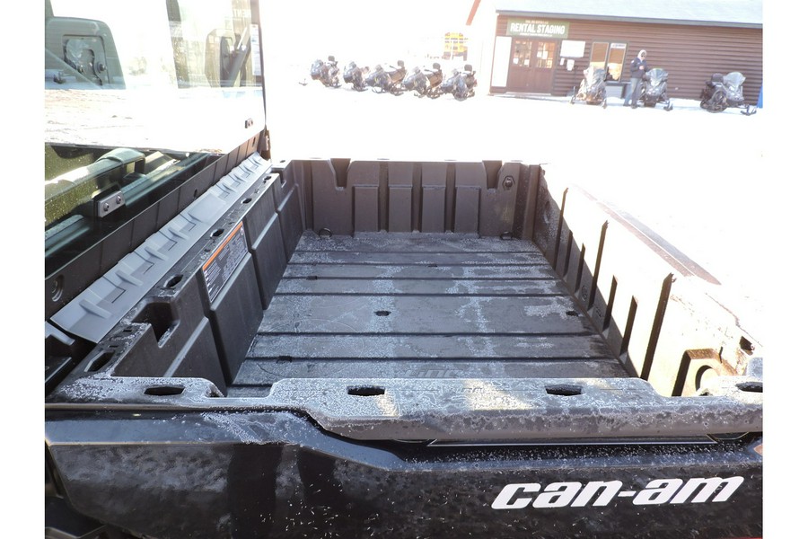 2026 Can-Am Defender MAX XT CAB HD11
