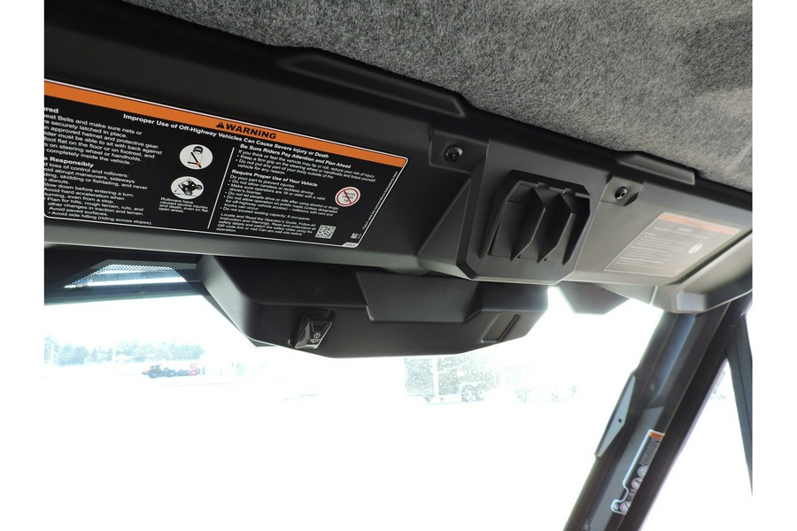 2026 Can-Am Defender MAX XT CAB HD11