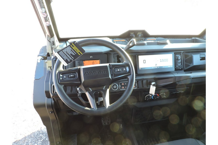 2026 Can-Am Defender MAX XT CAB HD11