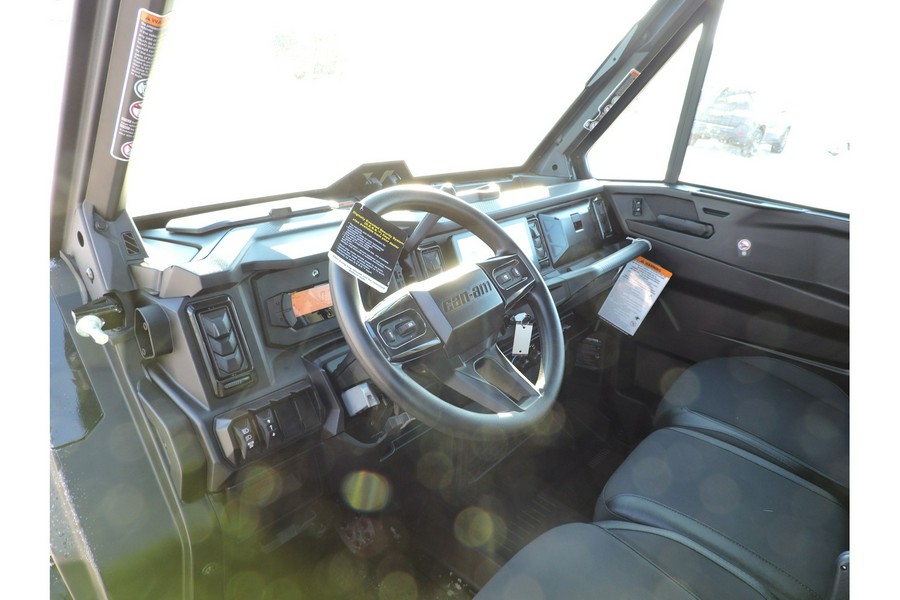 2026 Can-Am Defender MAX XT CAB HD11