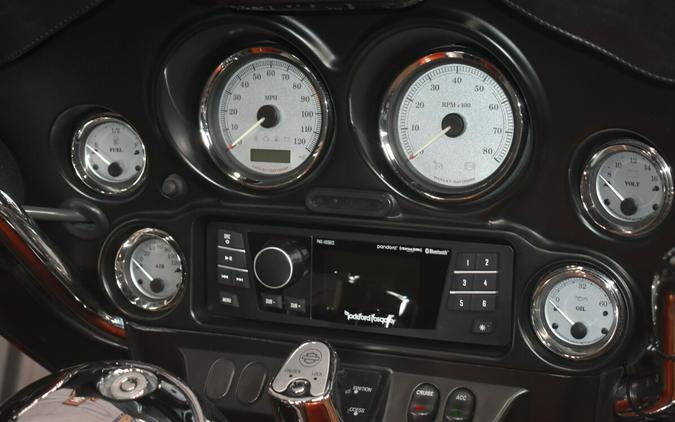 FLHX 2011 Street Glide®