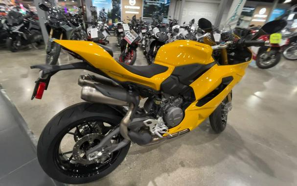 2026 Ducati PANIGALE V2 S