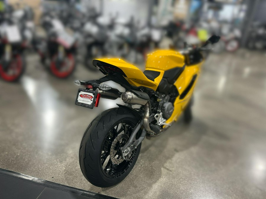 2026 Ducati PANIGALE V2 S