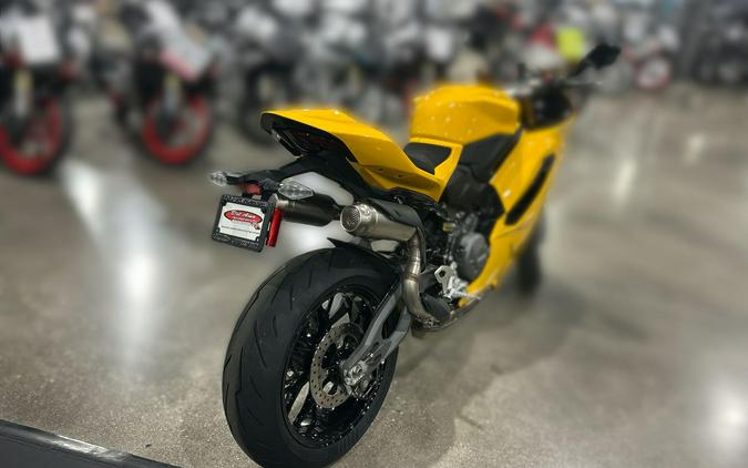 2026 Ducati PANIGALE V2 S