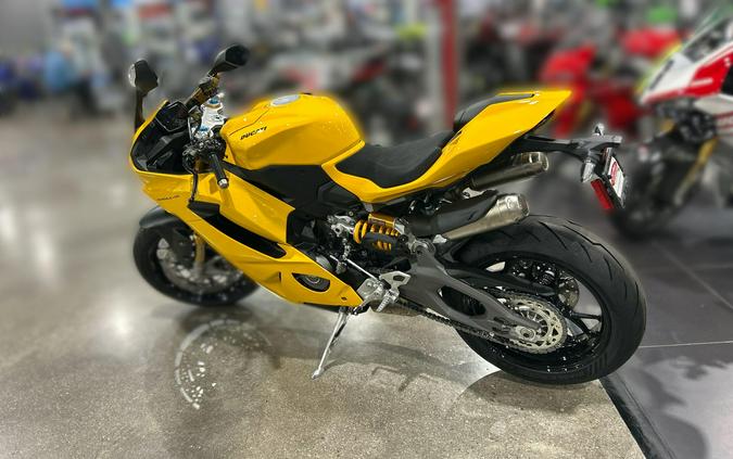 2026 Ducati PANIGALE V2 S
