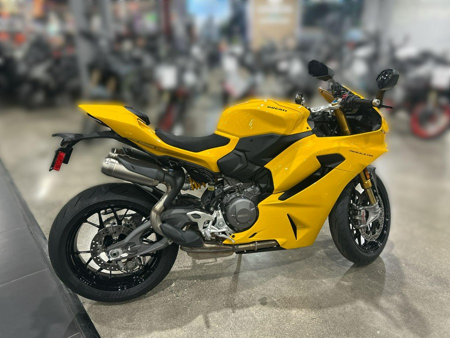 2026 Ducati PANIGALE V2 S