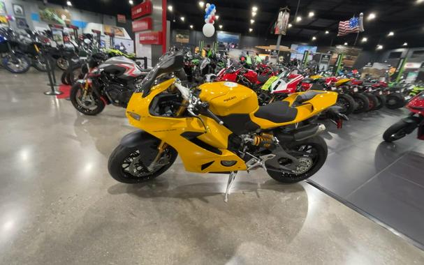 2026 Ducati PANIGALE V2 S