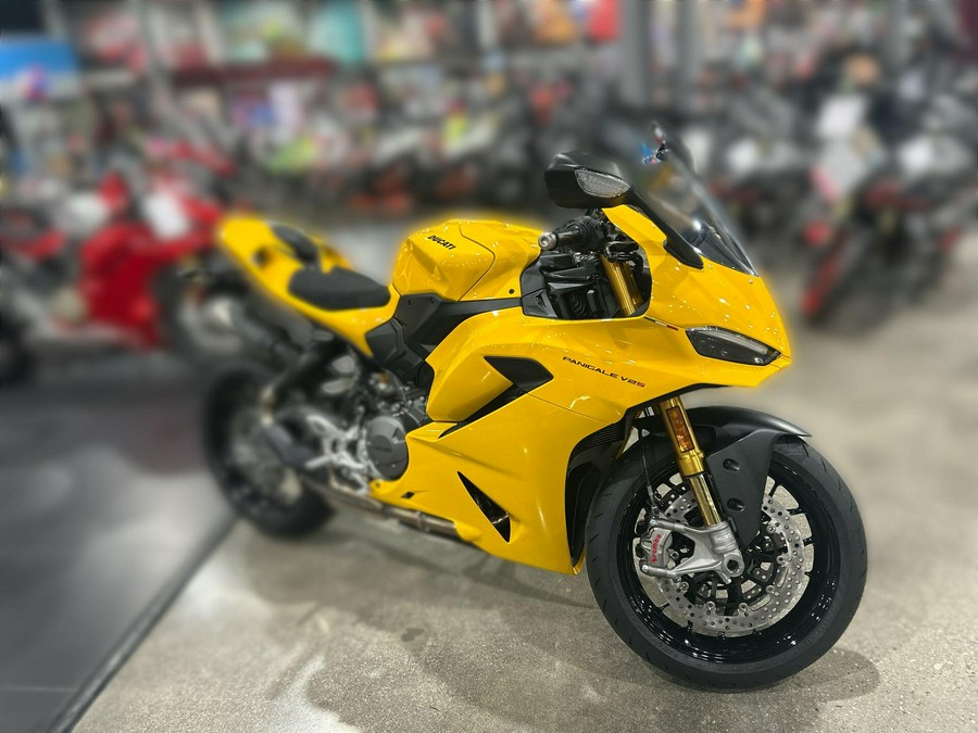 2026 Ducati PANIGALE V2 S