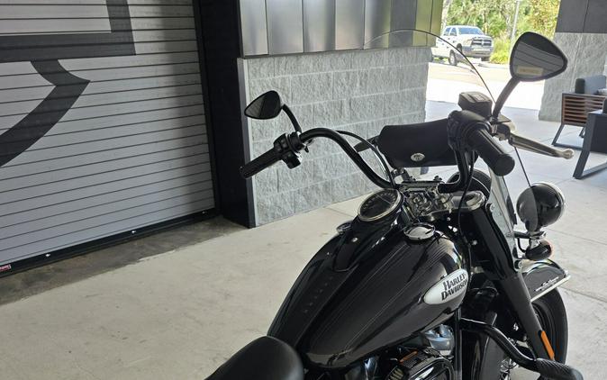 2021 Harley-Davidson® Heritage Classic 114 Black Jack Metallic