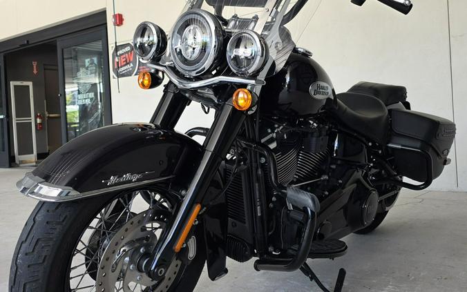 2021 Harley-Davidson® Heritage Classic 114 Black Jack Metallic