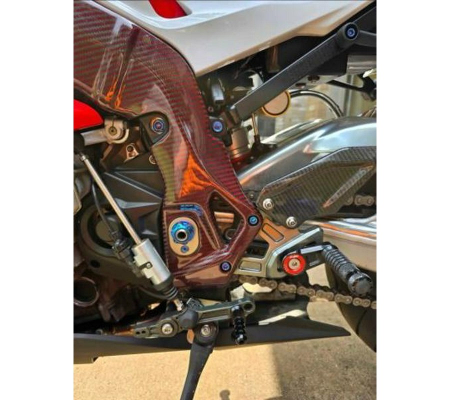 2016 BMW S 1000 RR Black Storm Metallic / Racing Red