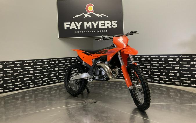 2027 KTM 300 SX - 42634M