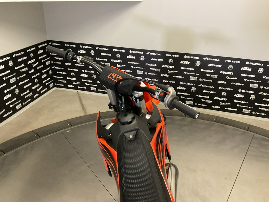 2027 KTM 300 SX - 42634M