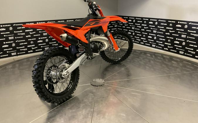 2027 KTM 300 SX - 42634M