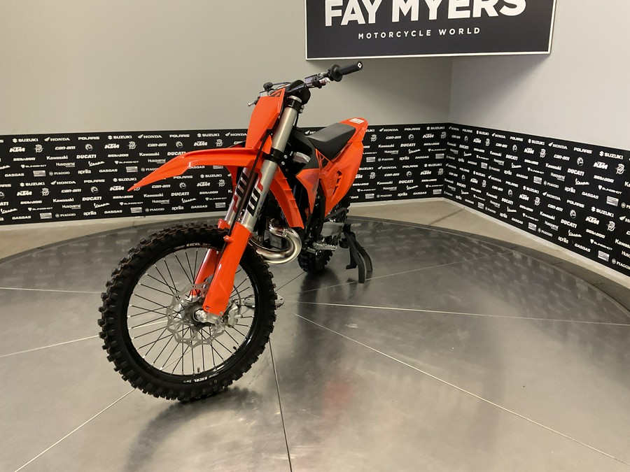 2027 KTM 300 SX - 42634M
