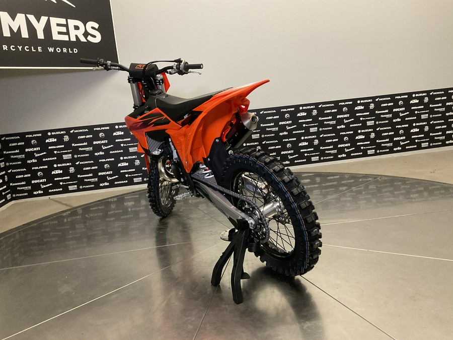 2027 KTM 300 SX - 42634M