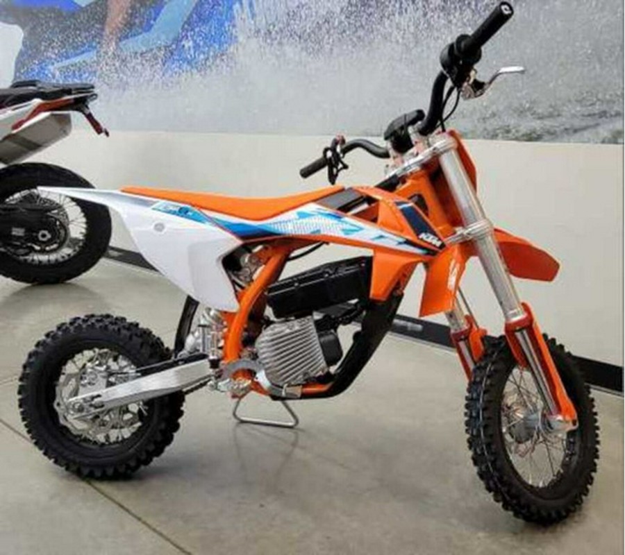 2024 KTM SX-E 5