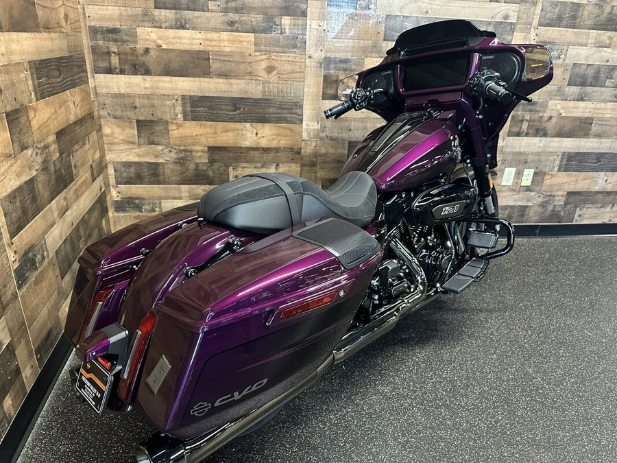 2025 Harley-Davidson® CVO™ Street Glide® Poison Berry FLHXSE