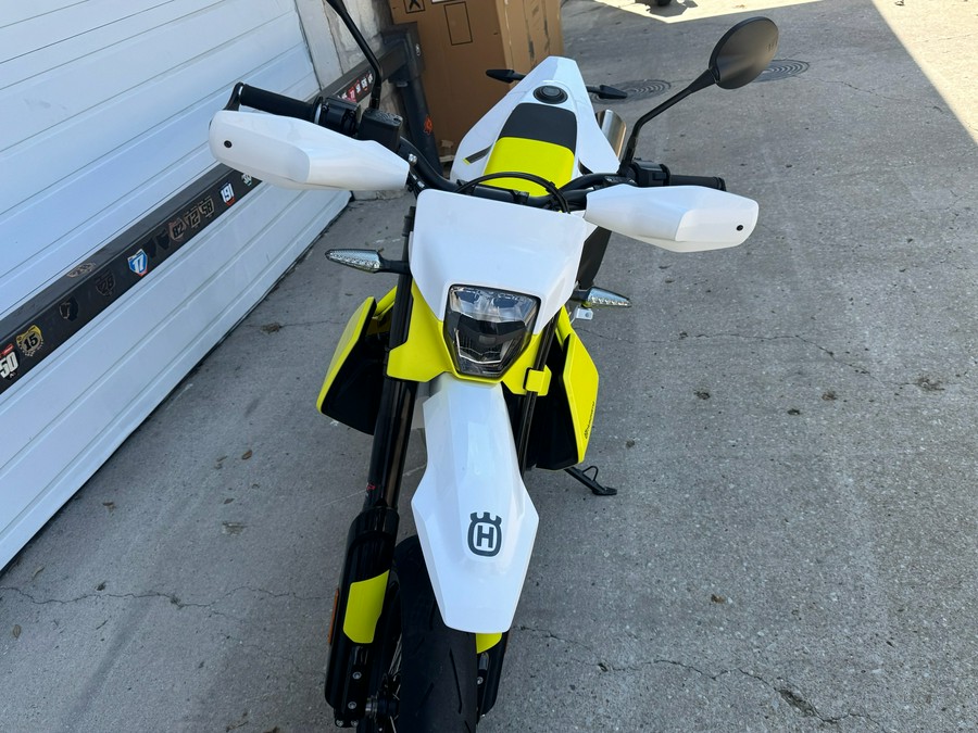 2026 Husqvarna 701 Supermoto