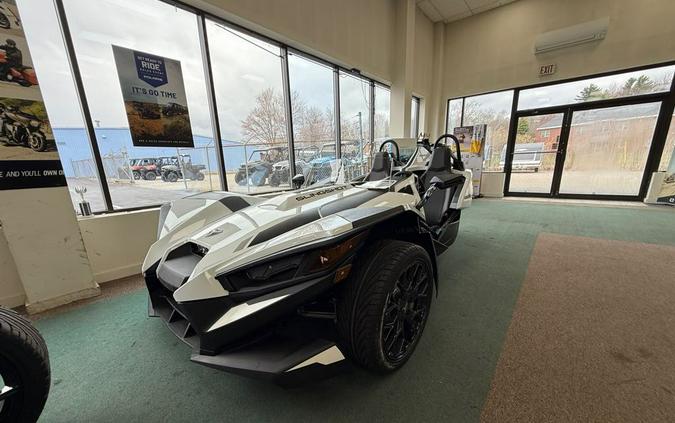 2026 T26AAPHDAW Slingshot SL,WHITE Auto - Slingshot