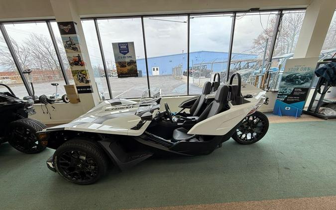 2026 T26AAPHDAW Slingshot SL,WHITE Auto - Slingshot
