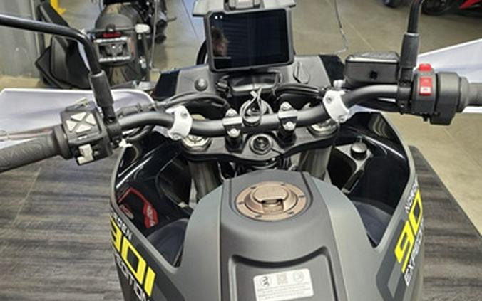 2027 Husqvarna Norden 901 Expedition