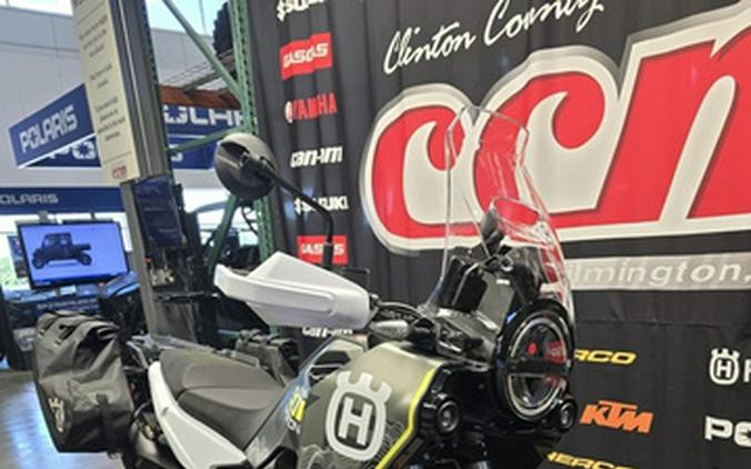 2027 Husqvarna Norden 901 Expedition