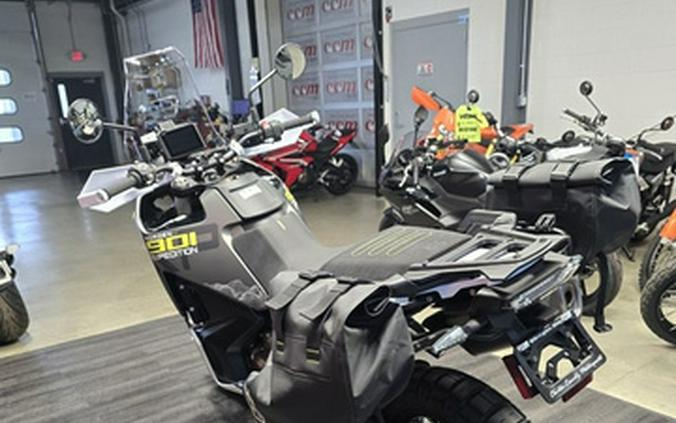2027 Husqvarna Norden 901 Expedition